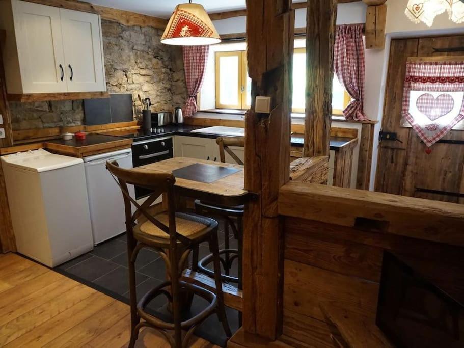 La Grange De Pimberty - Beautiful Apartments 27 Miles From Geneva Vailly Kültér fotó